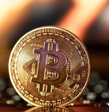 Vaneck Doubles Down on $180K Bitcoin Prediction With Bulls Dominating Options