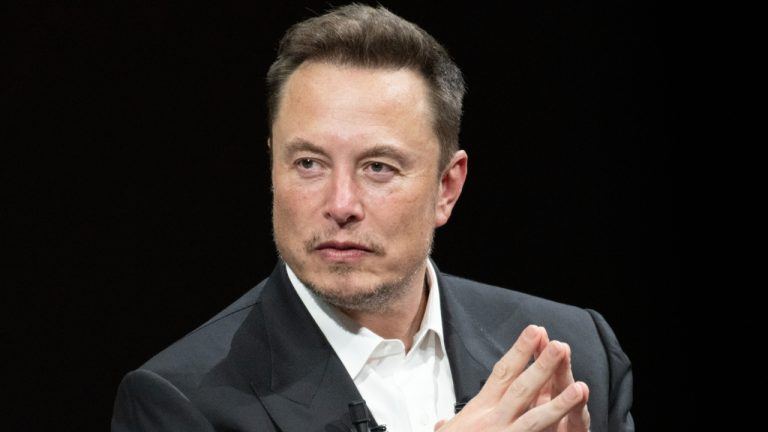 Musk Loses $150 Billion in a Day as SpaceX Stock Tumbles Hard