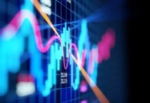 Polymarket odds crash to 4.5% on Hormuz traffic normalizing by July 31