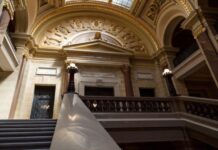 Wisconsin Warns Election-Market Traders They May Be Disqualified From Voting