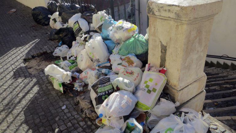 Italy Bin Crew Recovers $1