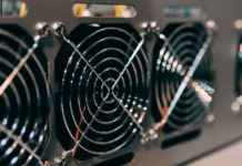 Zcash Hashrate Goes Vertical as $870 ZEC Price Wakes ASIC Giants