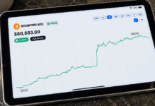 Bitcoin Price Predictions Draw a Brutal Line Between $84K and $100K