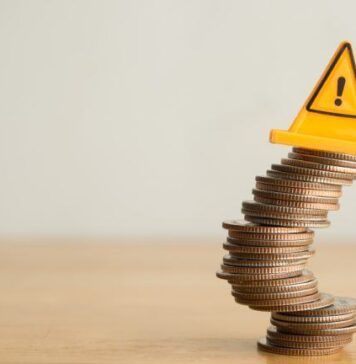 Experts Warn of Systemic Risks as Crypto Lending Vaults Cross $10B